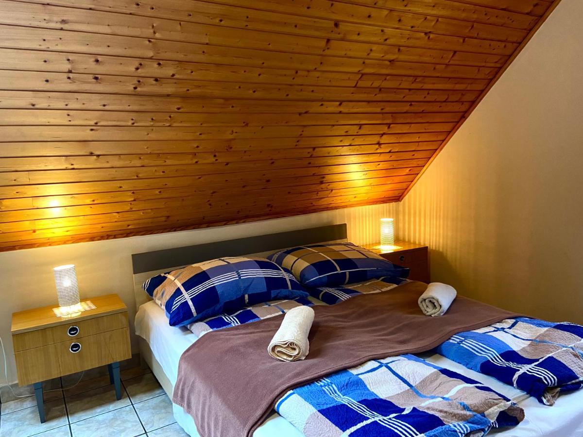 Goldschmiedt Vendégház Palkove Exterior foto